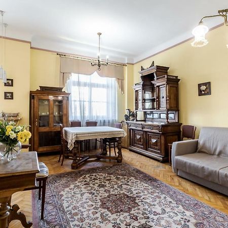 George Apartment Lviv Luaran gambar