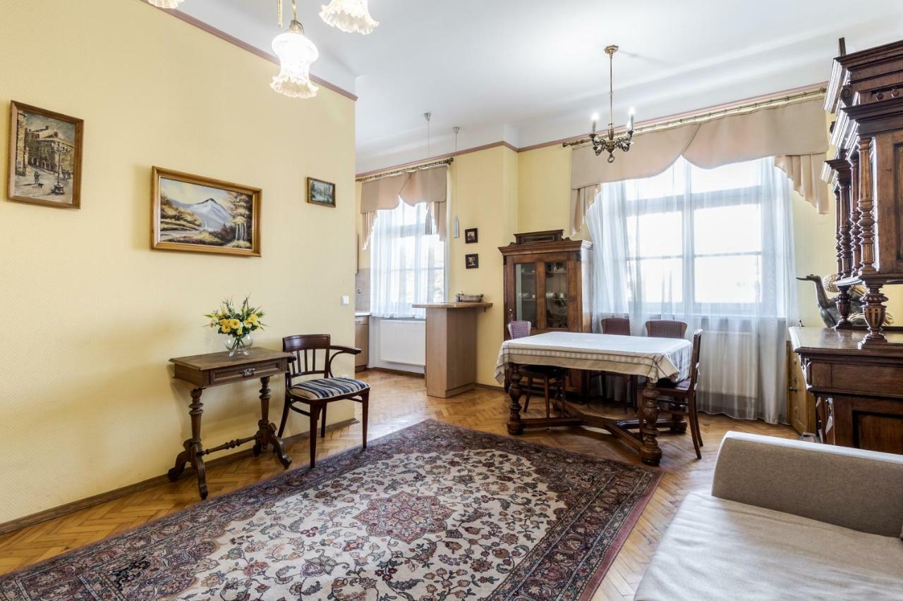 George Apartment Lviv Luaran gambar