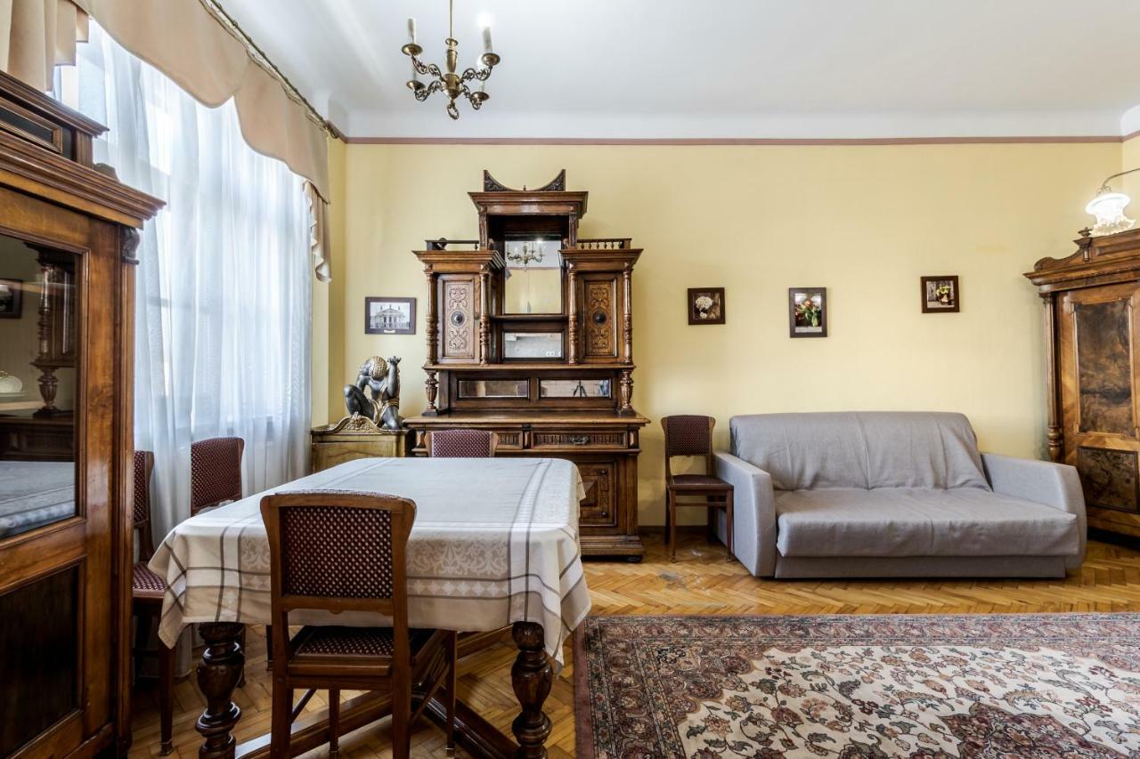 George Apartment Lviv Luaran gambar