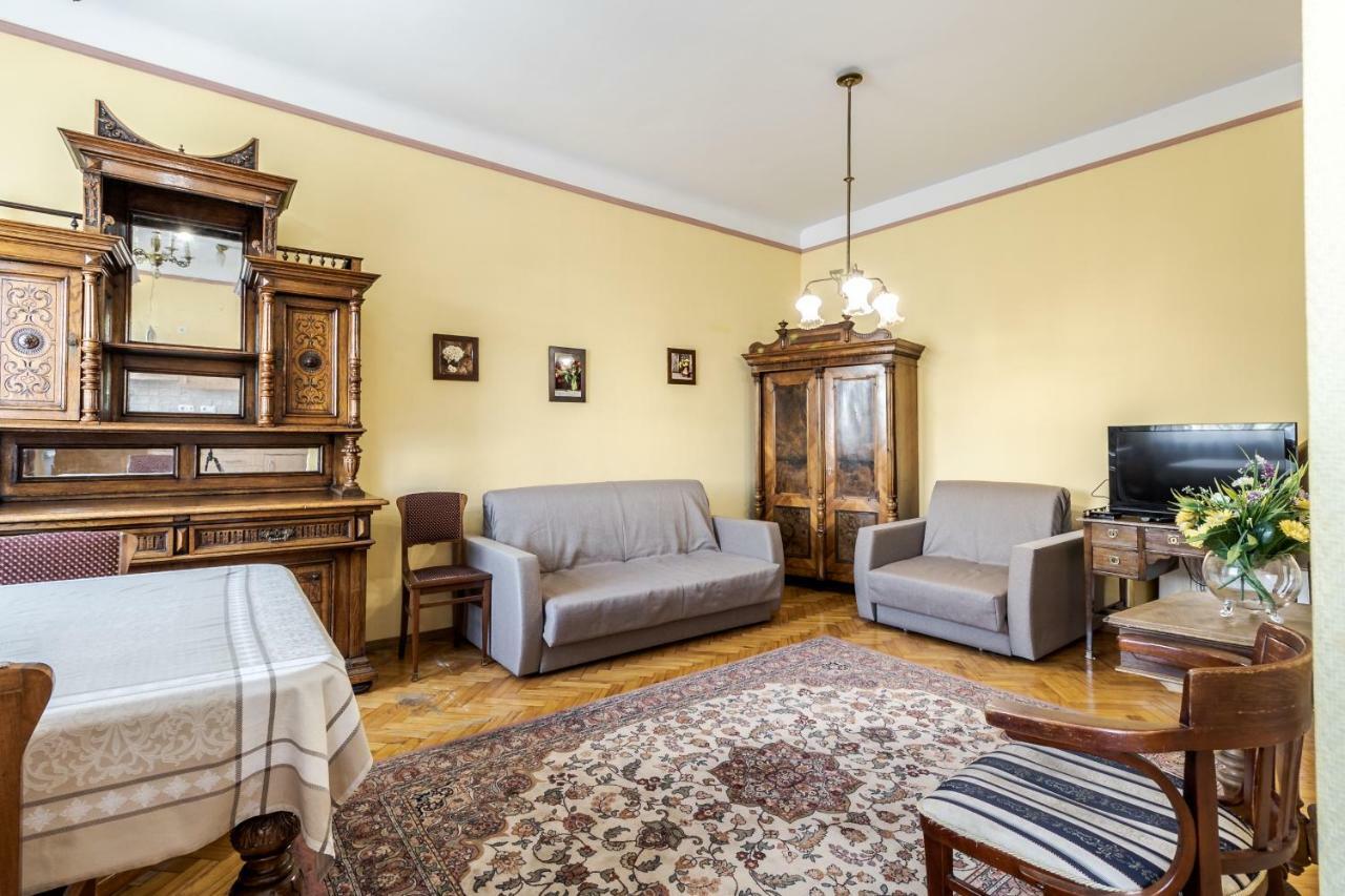 George Apartment Lviv Luaran gambar