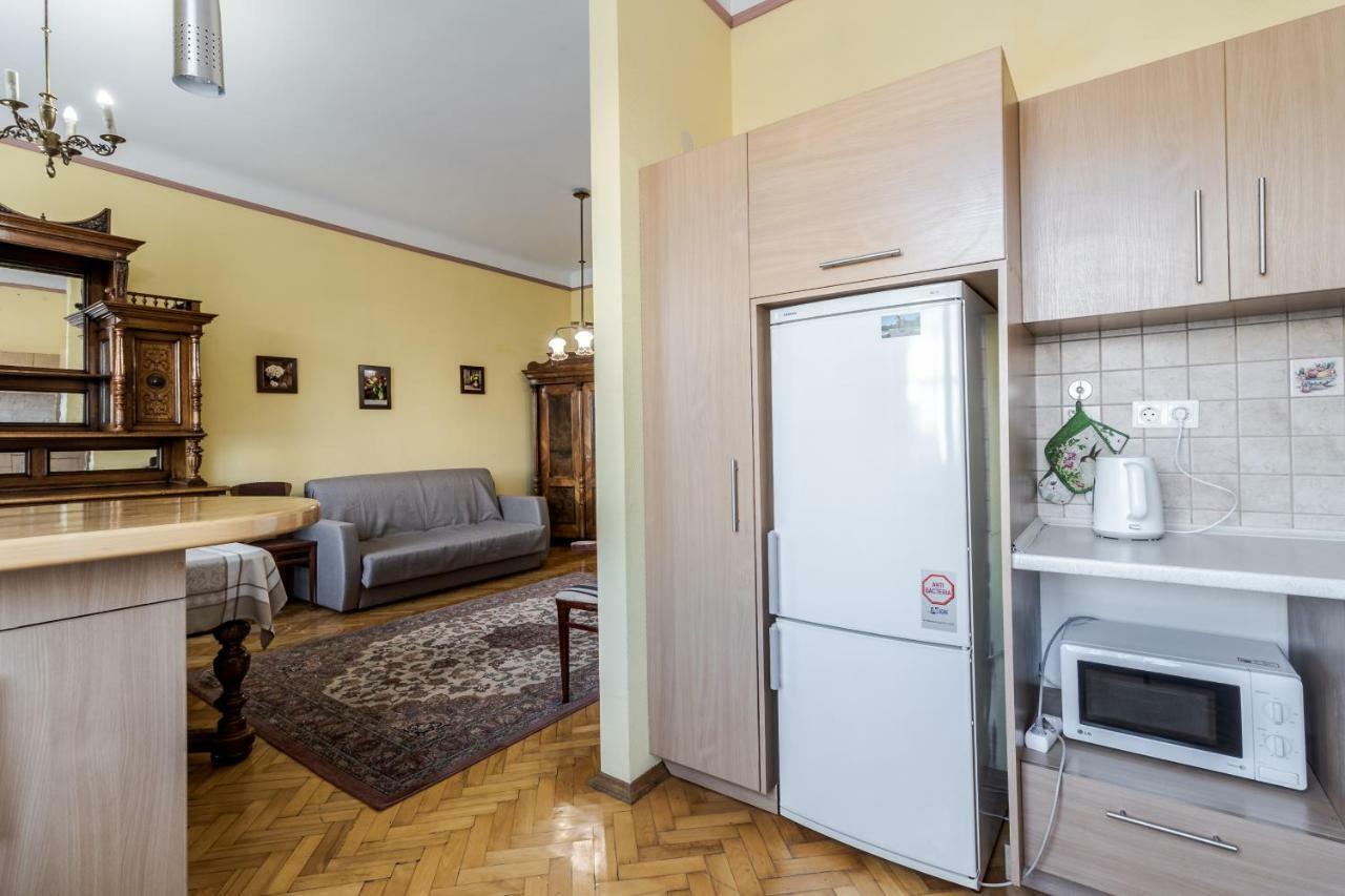 George Apartment Lviv Luaran gambar