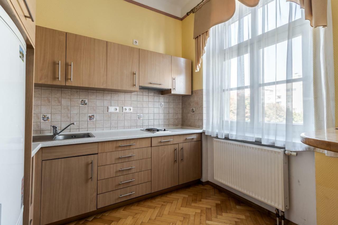 George Apartment Lviv Luaran gambar