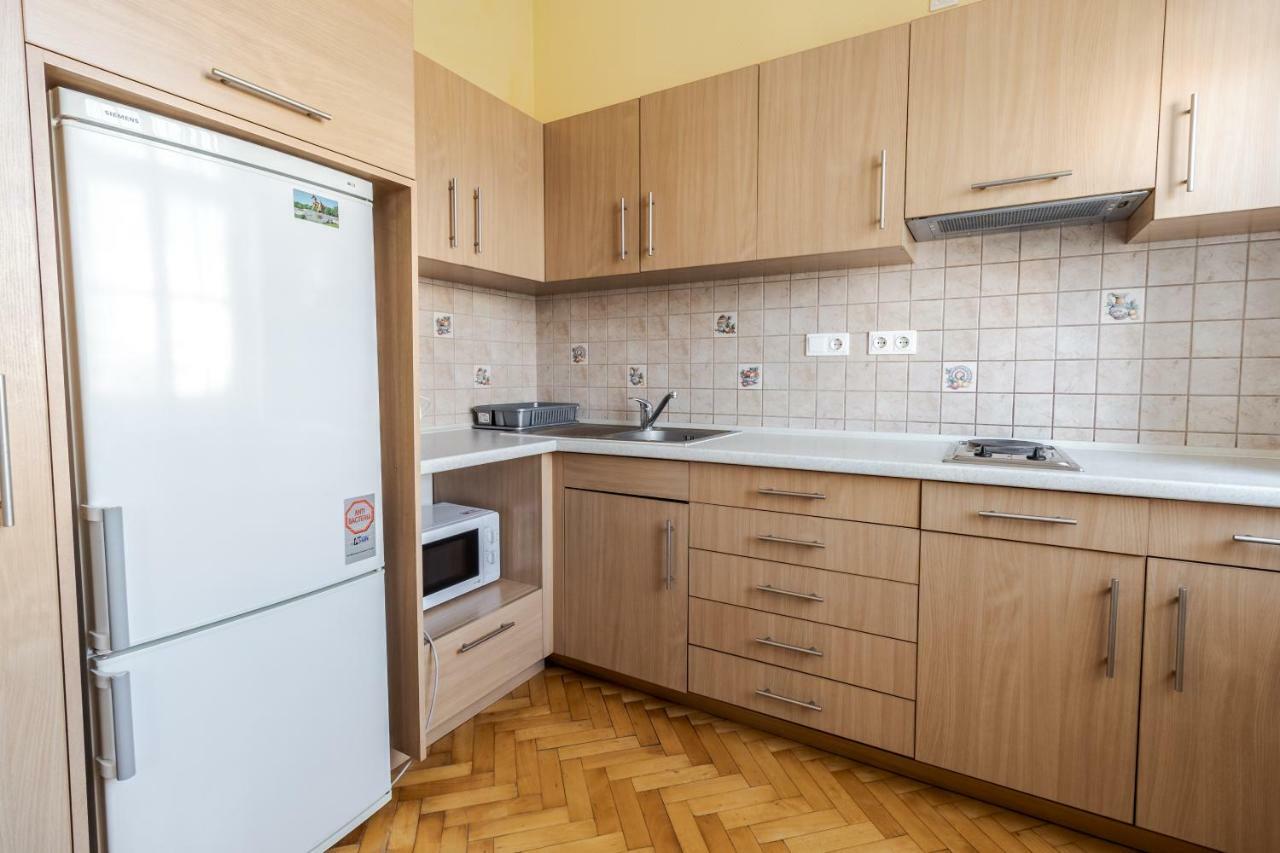 George Apartment Lviv Luaran gambar